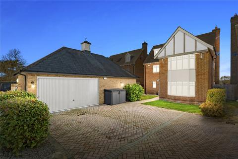 5 bedroom detached house for sale, Southend Road, Wickford, Essex, SS11