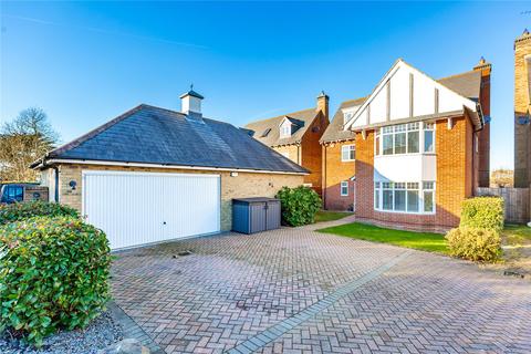 5 bedroom detached house for sale, Southend Road, Wickford, Essex, SS11