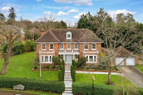 Oak Wood Place, Gerrards Cross, Buckinghamshire, SL9