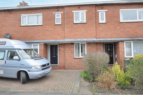 2 bedroom flat for sale, Walton Way, Stone