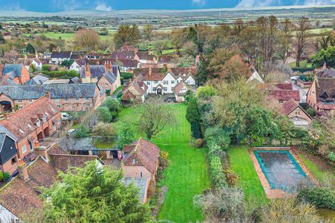 8 bedroom equestrian property for sale, Oving Road, Aylesbury HP22