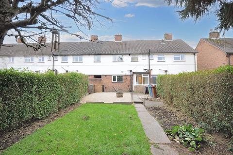 3 bedroom terraced house for sale, Dewint Road, Stone