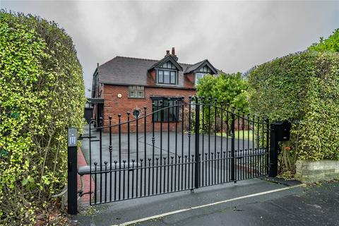 3 bedroom semi-detached house for sale, Oldham Road, Rochdale OL11