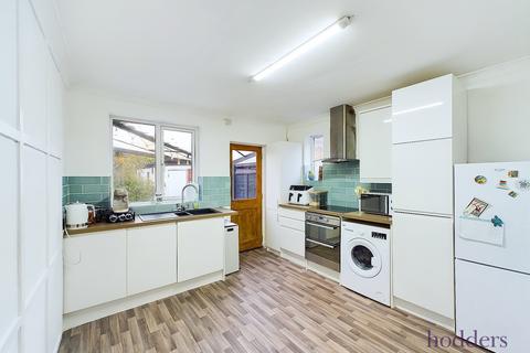 2 bedroom bungalow for sale, Green Lane, Chertsey, Surrey, KT16