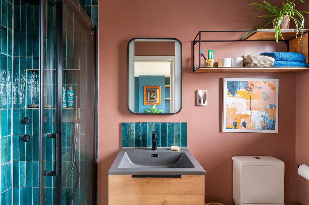 1 S3 R9 KE - Ensuite B.jpg