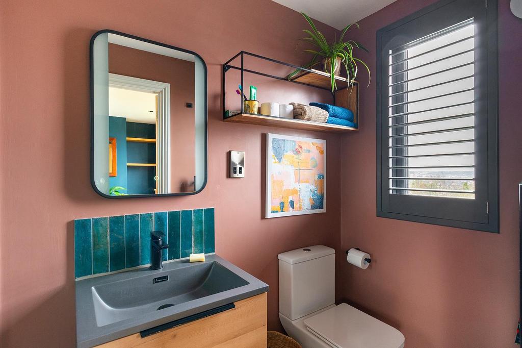 1 S3 R9 KE - Ensuite C.jpg