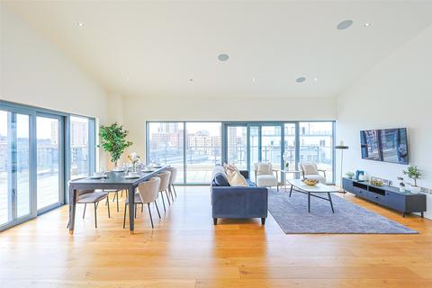 3 bedroom apartment for sale, Aerodrome Road, Beaufort Park, Colindale, NW9