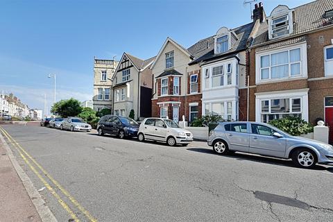 2 bedroom flat for sale, Egerton Road, Bexhill-On-Sea