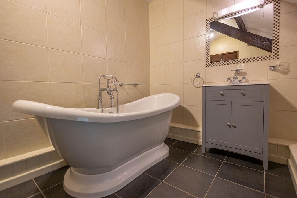 Farmhouse Family Bathroom