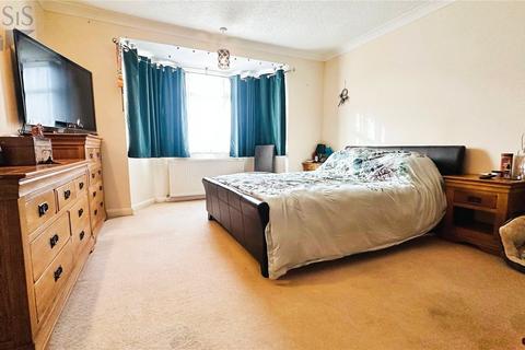 3 bedroom detached house for sale, Florence Gardens, Surrey TW18