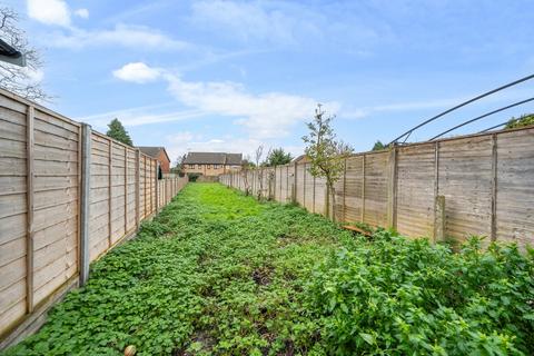 3 bedroom end of terrace house for sale, Lower Road, Faversham, ME13