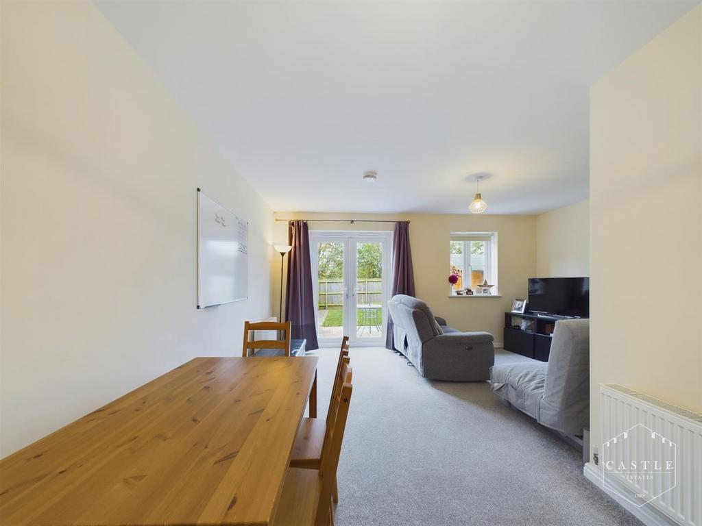 OPEN PLAN LIVING KITCHEN - Lounge/Dining Area