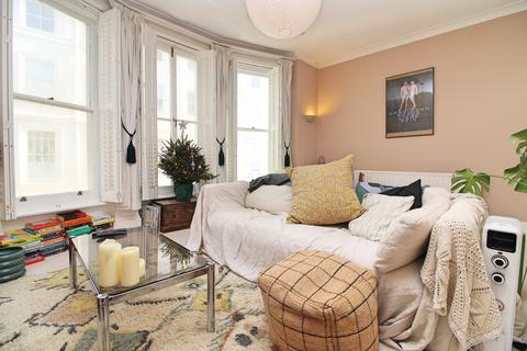 1 bedroom flat for sale, Adelaide Mansions, Hove,