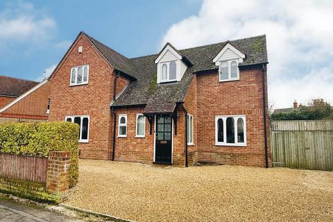 3 bedroom detached house for sale, Station Road, Cholsey