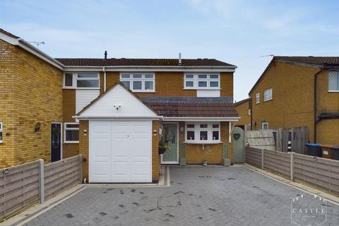 3 bedroom semi-detached house for sale, Hereford Close, Barwell, Leicester