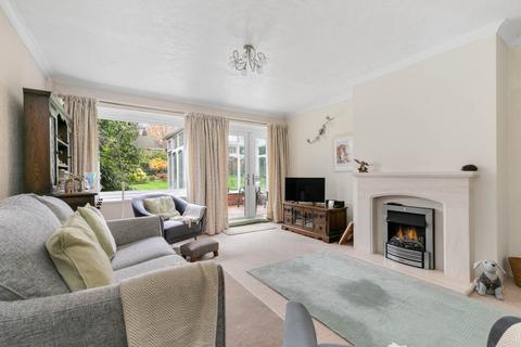 3 bedroom semi-detached house for sale, Windmill Avenue, Wokingham RG41