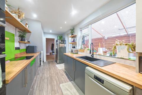 3 bedroom terraced house for sale, Oliver Street, Cleethorpes, Lincolnshire, DN35