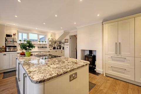 4 bedroom detached house for sale, The Street, High Easter, CM1