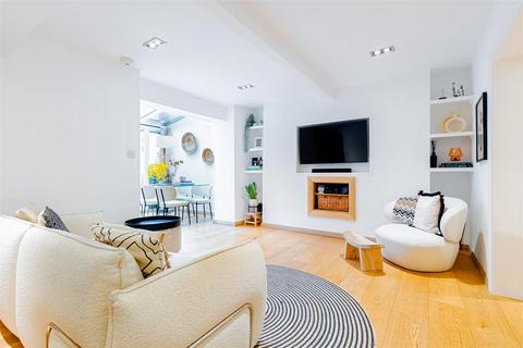 3 bedroom flat for sale, Canonbury Street, London N1