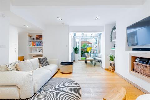 3 bedroom flat for sale, Canonbury Street, London N1