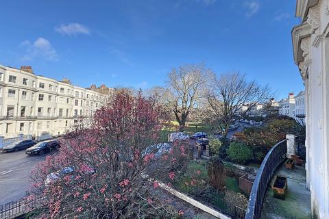 1 bedroom apartment for sale, Montpelier Crescent, Brighton