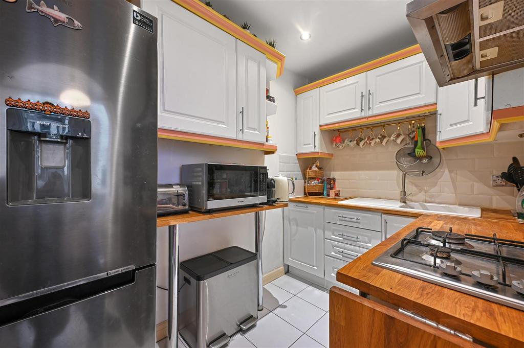 Elsham Road - Kitchen3 (1).JPG