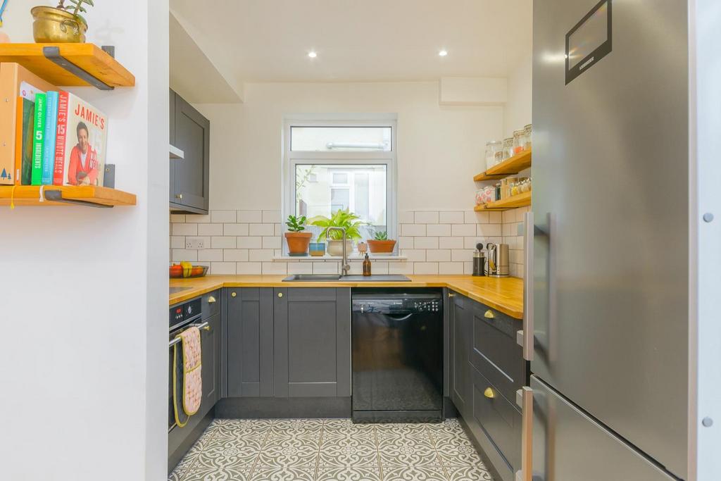 DAORLLEWREHS12 - Kitchen.Diner E.jpg
