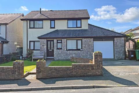 4 bedroom detached house for sale, Ffordd Gwyndy, Penrhosgarnedd, Bangor, Gwynedd, LL57