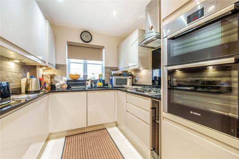 2 bedroom flat for sale, Coldstream Road, Caterham CR3