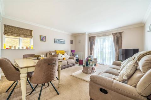 2 bedroom flat for sale, Coldstream Road, Caterham CR3