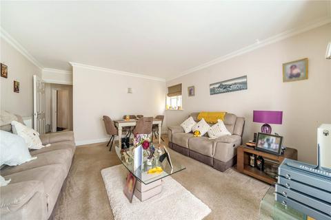 2 bedroom flat for sale, Coldstream Road, Caterham CR3