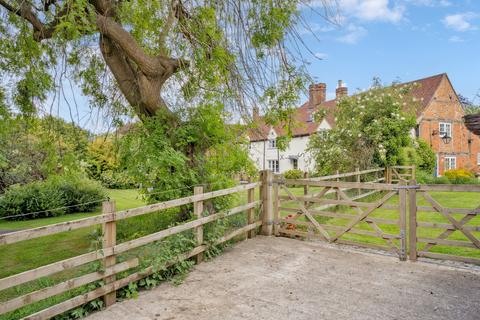 5 bedroom detached house for sale, Weedon Hill, Hyde Heath