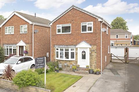 3 bedroom detached house for sale, St. Michaels Way, Burley in Wharfedale LS29