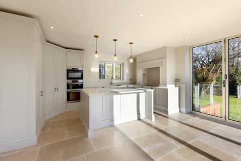 5 bedroom detached house for sale, Burnham Avenue, Beaconsfield, Buckinghamshire, HP9