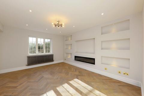 5 bedroom detached house for sale, Burnham Avenue, Beaconsfield, Buckinghamshire, HP9