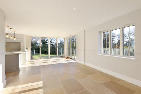 5 bedroom detached house for sale, Burnham Avenue, Beaconsfield, Buckinghamshire, HP9