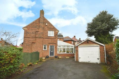 4 bedroom detached house for sale, Ashgate Valley Road, Ashgate, Chesterfield, S40 4AX