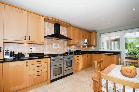 4 bedroom detached house for sale, Ashgate Valley Road, Ashgate, Chesterfield, S40 4AX