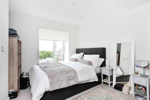 2 bedroom apartment to rent, Avantgarde Place, London, E1