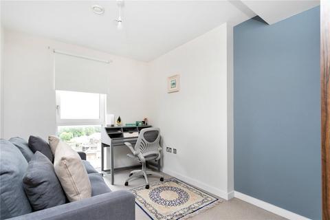 2 bedroom apartment to rent, Avantgarde Place, London, E1