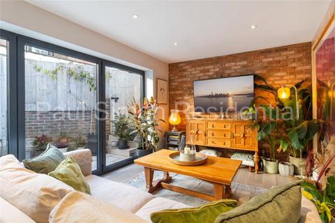 2 bedroom apartment for sale, Atterbury Road, Harringay, London, N4