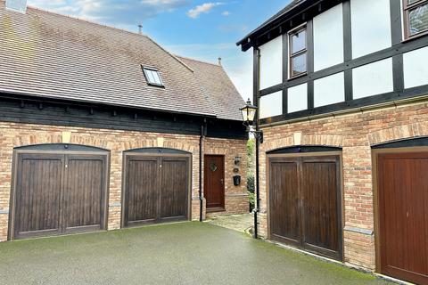 1 bedroom coach house for sale, Guys Common, Dunchurch, CV22 6NQ.