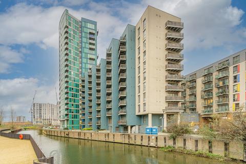 2 bedroom flat for sale, George Hudson Tower, 28 High Street, London, E15