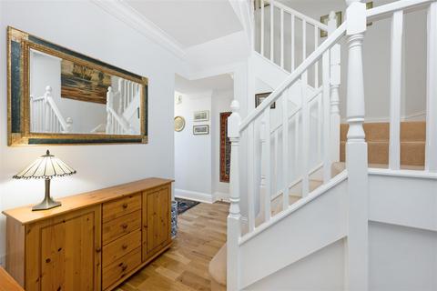 2 bedroom mews for sale, Sandy Mead, Epsom