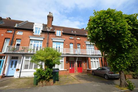 2 bedroom apartment for sale, Douglas Avenue, Hythe CT21