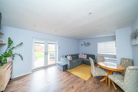 3 bedroom semi-detached house for sale, Matlock Close, Bloxwich, Walsall WS3