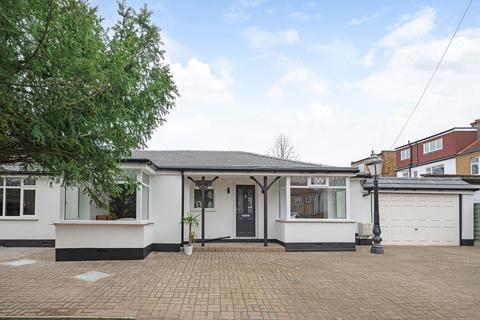 5 bedroom detached bungalow for sale, Rockhampton Road, London SE27