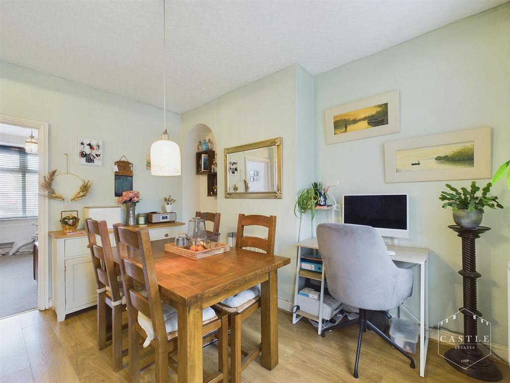 Open plan dining kitchen