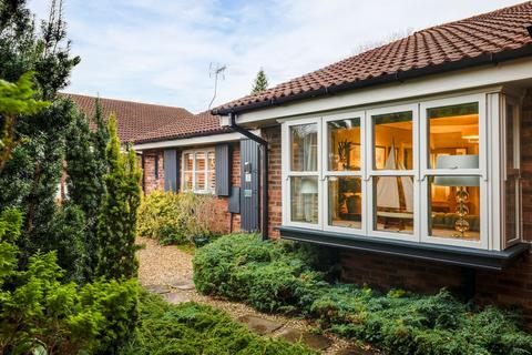 3 bedroom detached house for sale, Meadow View, Buckley CH7