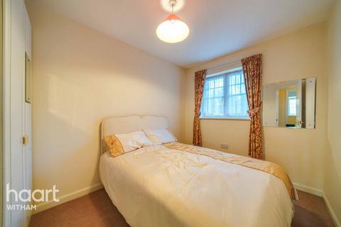11 Clayshotts Drive, Witham, CM8 1XQ